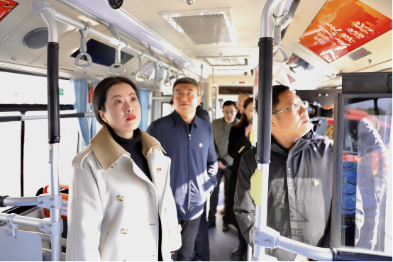 堅(jiān)持黨建引領(lǐng) 奮力爭(zhēng)先創(chuàng)優(yōu)丨市領(lǐng)導(dǎo)調(diào)研交通產(chǎn)業(yè)集團(tuán)黨建、人才工作